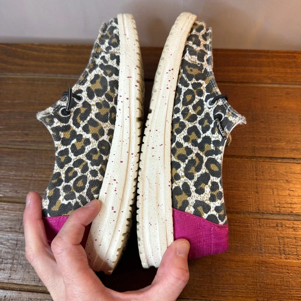 Hey Dude Wendy Girls Y2-L3 Leopard Print‎ Slip On Shoes Animal Print Comfortable